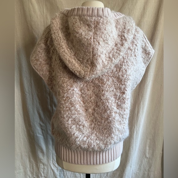 ❌SOLD❌Missoni Hooded Vest - Picture 2 of 8